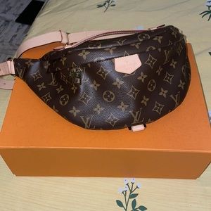 Authentic Louis Vuitton monogram bumbag
